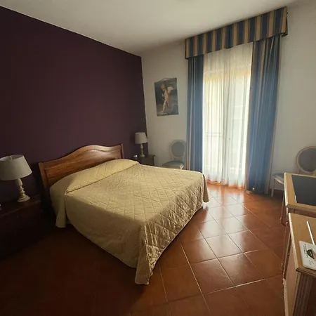 Bologna Hotel 2*
